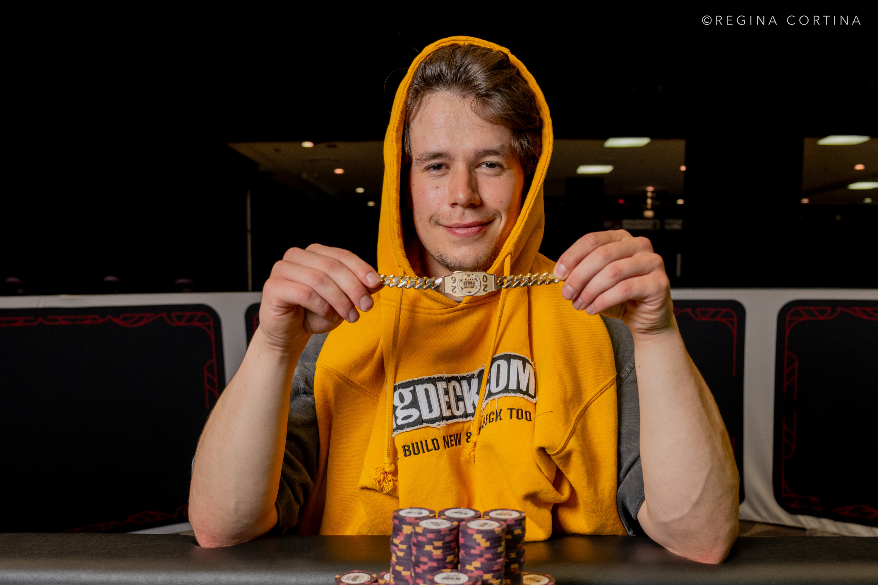 专业解析：Garrett Dwire 在WSOP 2026「夏日储蓄」赛事中的制胜逻辑 - 非凡娱乐注册