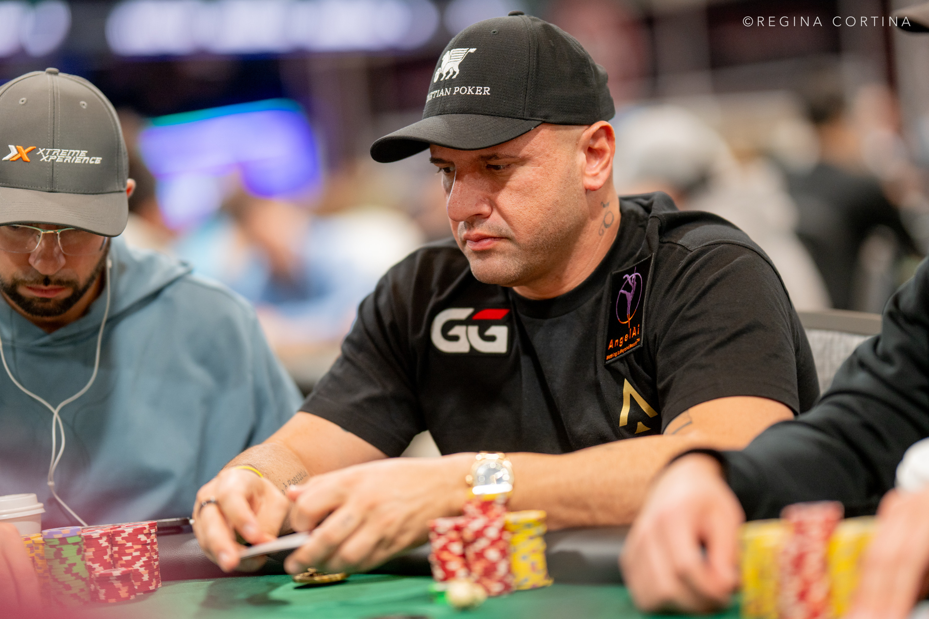 Mizrachi 的连冠梦想依旧在望：2026 WSOP 主赛事第4天的残酷洗牌 - 非凡娱乐注册