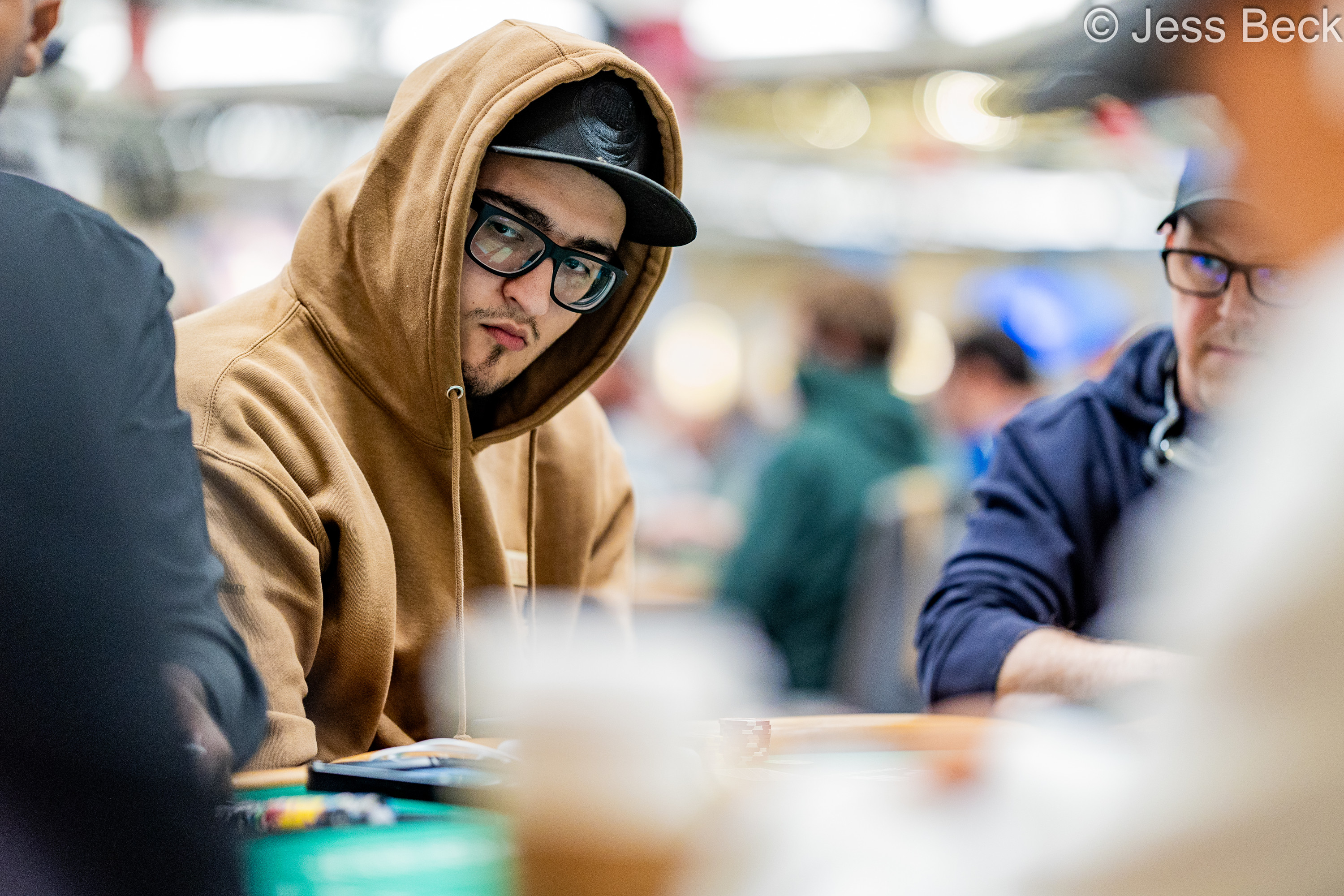 世锦赛新星闪耀！保罗·米兹拉奇在WSOP主赛事中斩获巨额筹码 - 非凡娱乐平台